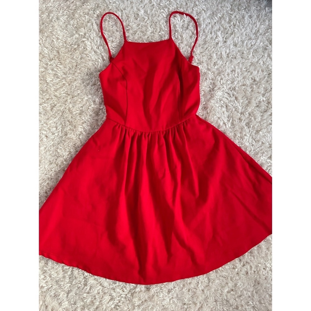 💥💥SALE💥💥LULU’S Red Dress